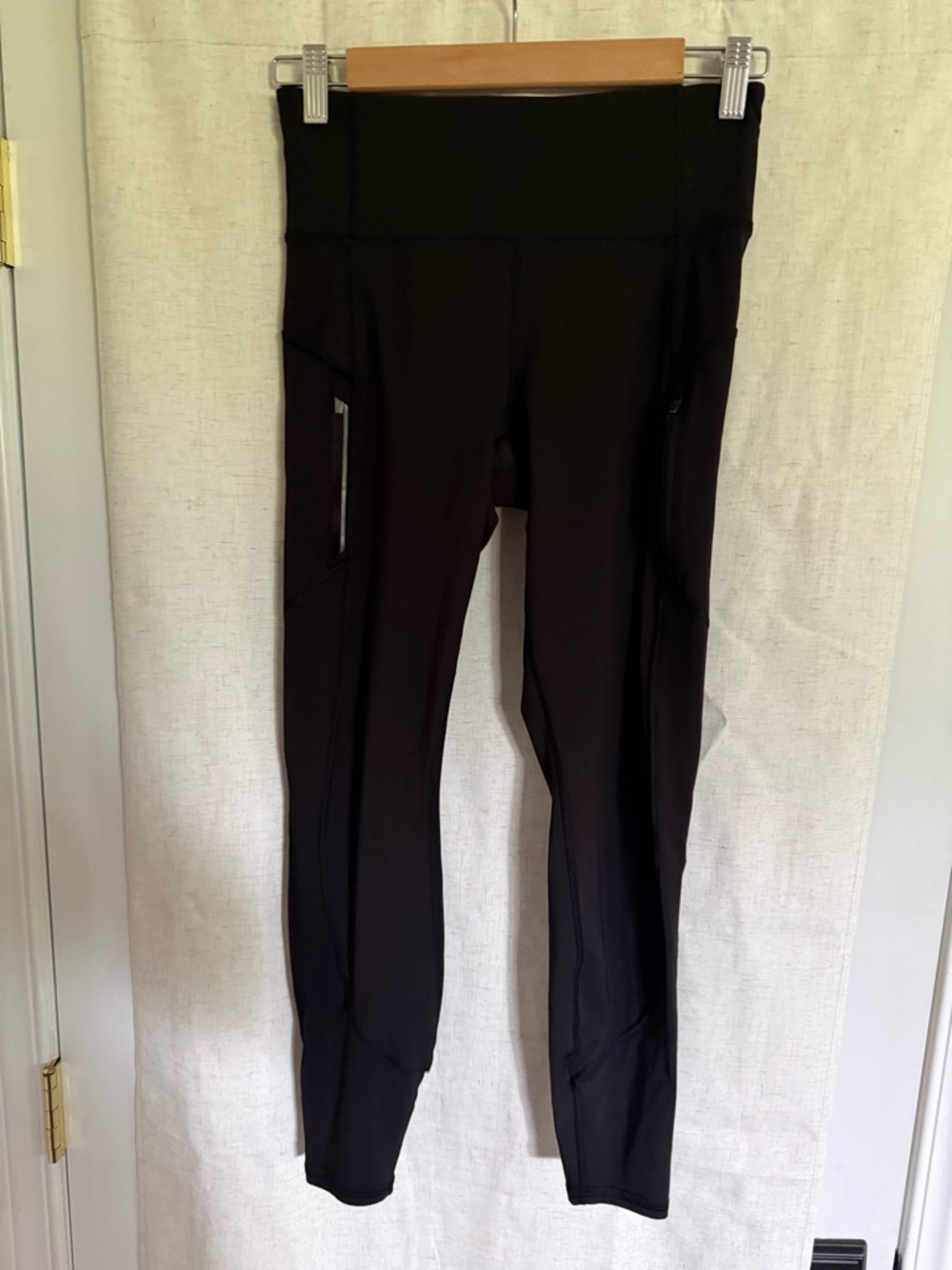 Athleta Black Rainier Tight Leggings